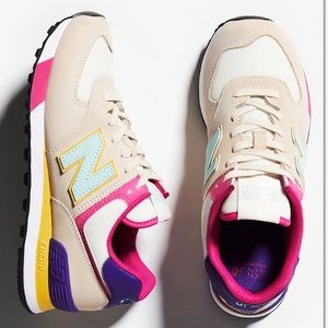 ISO... looking for a size 6 or 6.5. Not for sale.